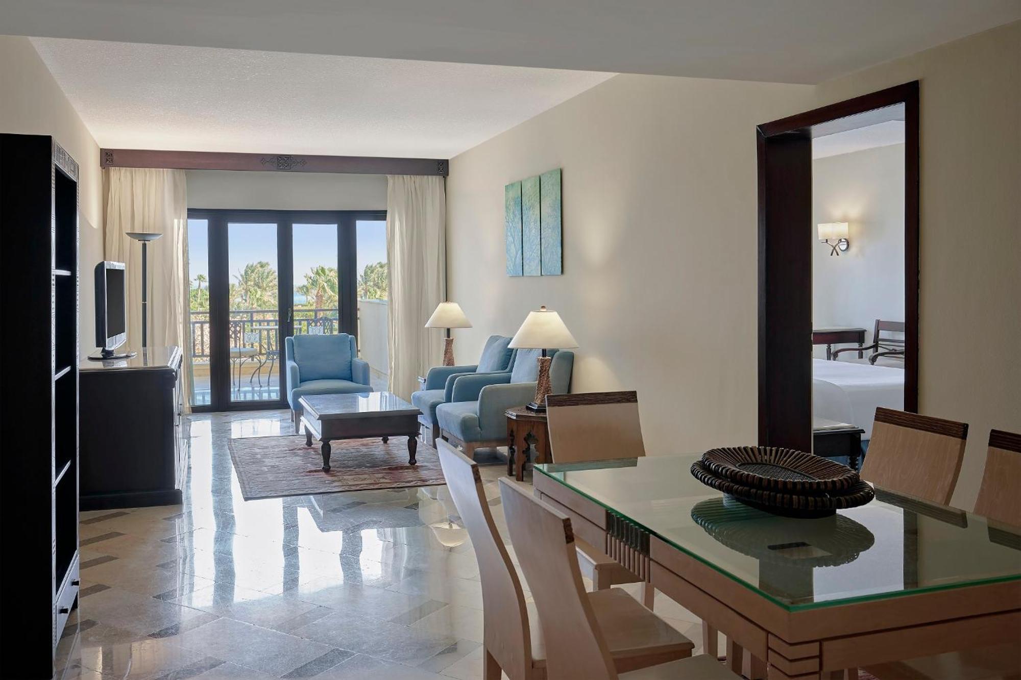 Steigenberger Aldau Beach Hotel Hurghada Exterior photo A suite at the Hilton Sharm El Sheikh
